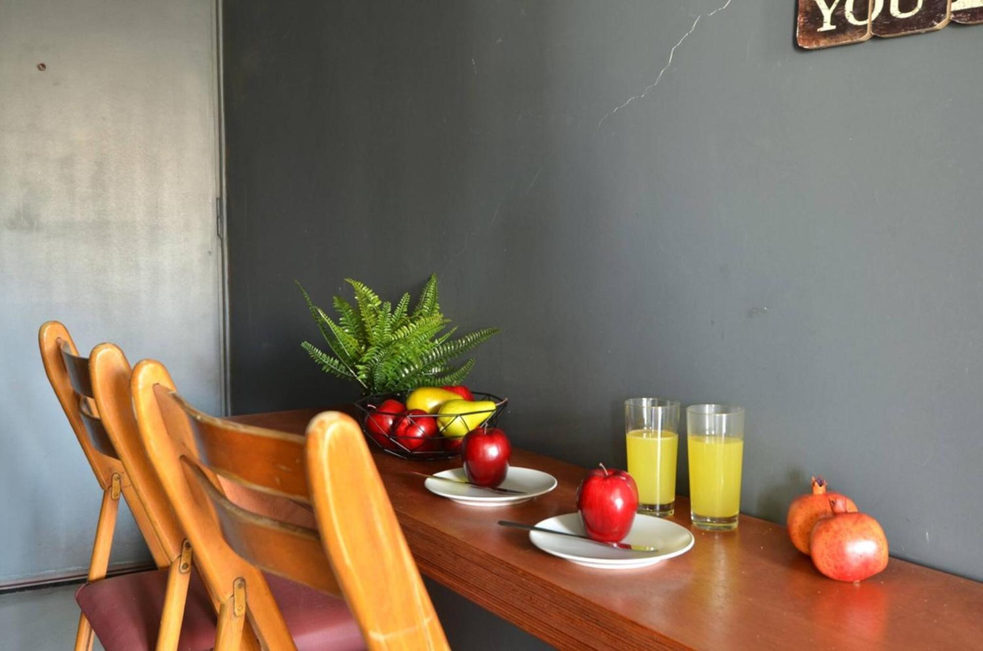 Kerameikos, A Lovely Apartment Atenas Exterior foto